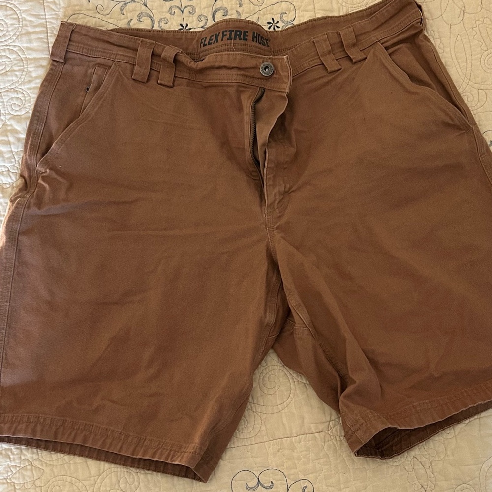 Men's Brown Duluth Trading Cargo Shorts